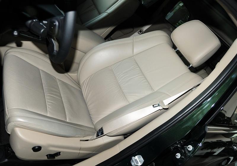 Jeep吉普 大切諾基(進(jìn)口) 2011款 3.6 豪華導(dǎo)航版