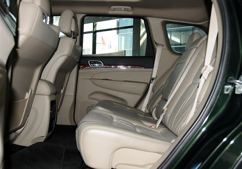 Jeep吉普 大切諾基(進口) 2011款 3.6 豪華導航版