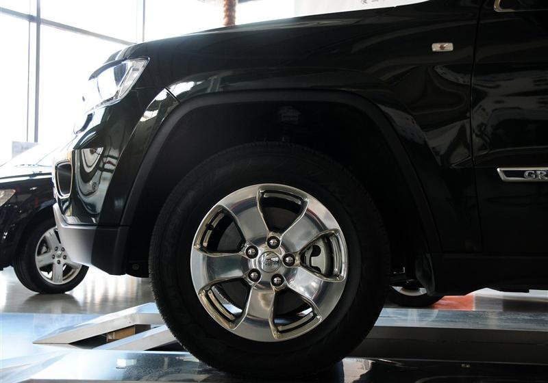 Jeep吉普 大切諾基(進口) 2011款 3.6 豪華導航版