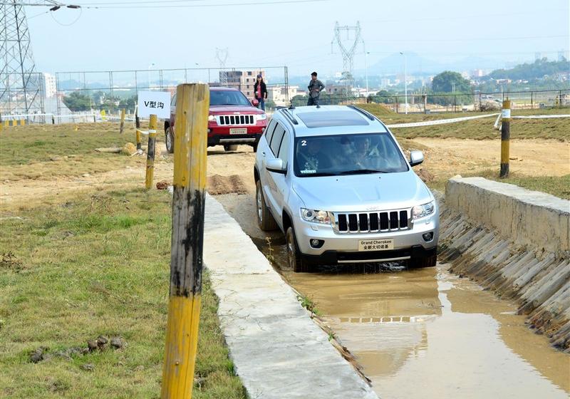 Jeep吉普 大切諾基(進口) 2011款 3.6 豪華導航版