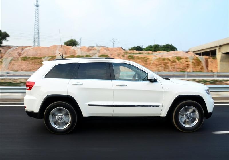 Jeep吉普 大切諾基(進(jìn)口) 2011款 3.6 豪華導(dǎo)航版