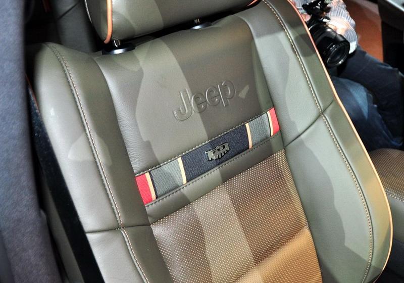 Jeep吉普 大切諾基(進(jìn)口) 2011款 3.6 70周年限量版