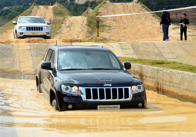 Jeep吉普 大切諾基(進口) 2011款 5.7 旗艦導航版