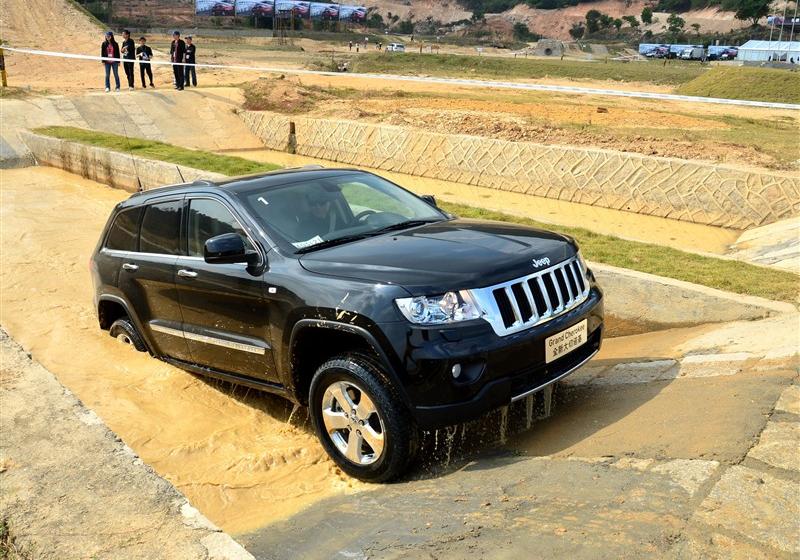 Jeep吉普 大切諾基(進口) 2011款 5.7 旗艦導航版