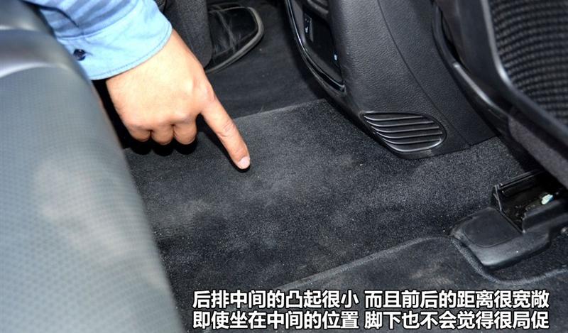 Jeep吉普 大切諾基(進(jìn)口) 2011款 5.7 旗艦導(dǎo)航版