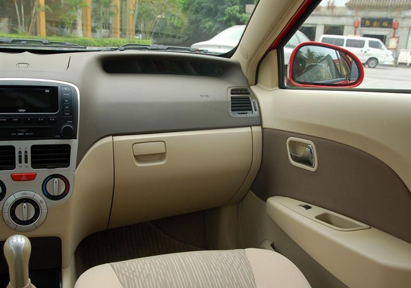 奇瑞汽車 風云2 2010款 1.5 兩廂 進取型