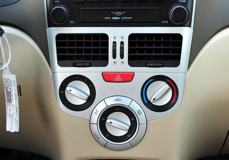 奇瑞汽車 風(fēng)云2 2010款 1.5 兩廂 豪華型