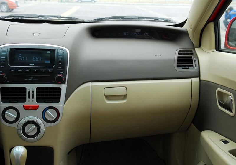 奇瑞汽車 風云2 2010款 1.5 進取型