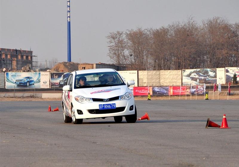 奇瑞汽車 風(fēng)云2 2010款 1.5 豪華型