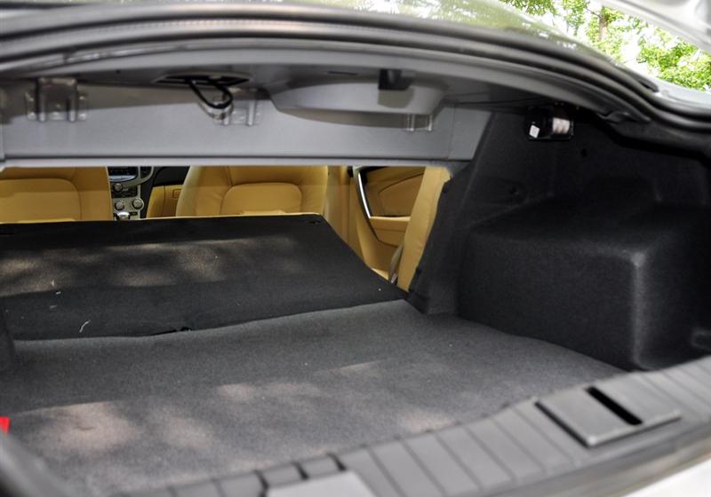 奇瑞汽車 奇瑞A3 2010款 改款1.6MT 尊貴型