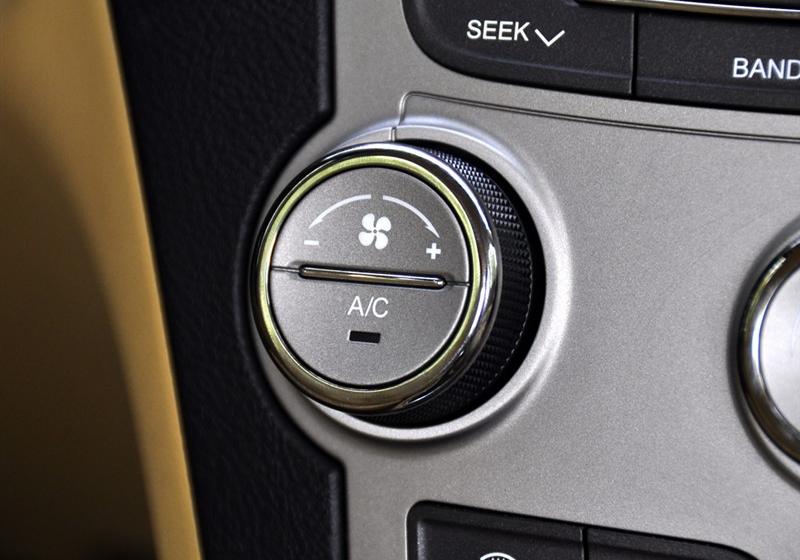 奇瑞汽車 奇瑞A3 2010款 改款1.6MT 尊貴型