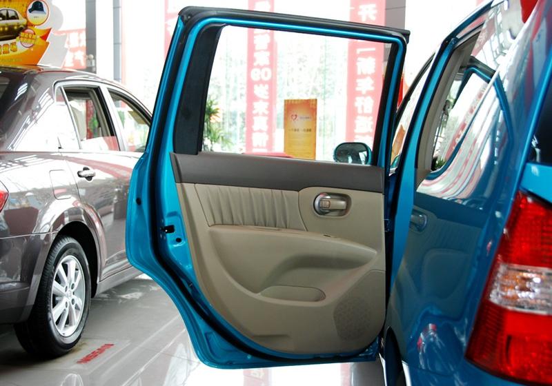 東風(fēng)日產(chǎn) 驪威 2010款 勁悅版1.6GT AT炫能型