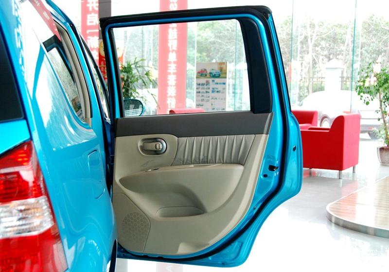 東風(fēng)日產(chǎn) 驪威 2010款 勁悅版1.6GT AT炫能型