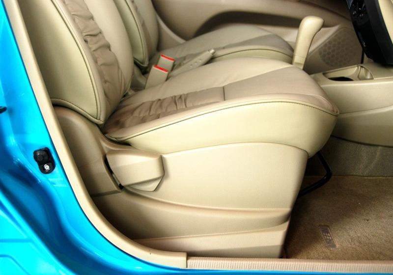 東風(fēng)日產(chǎn) 驪威 2010款 勁悅版1.6GT AT炫能型