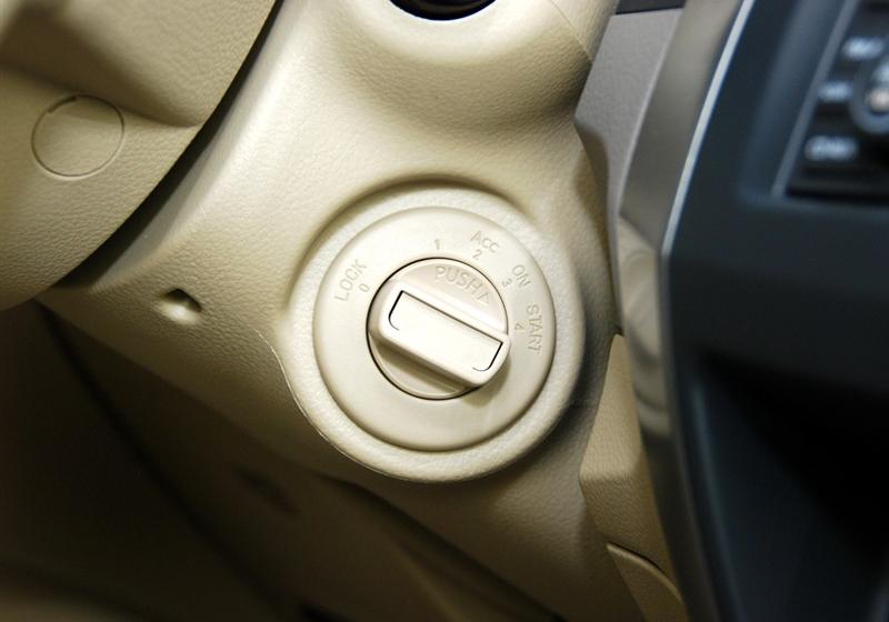 東風(fēng)日產(chǎn) 驪威 2010款 勁悅版1.6GT AT炫能型