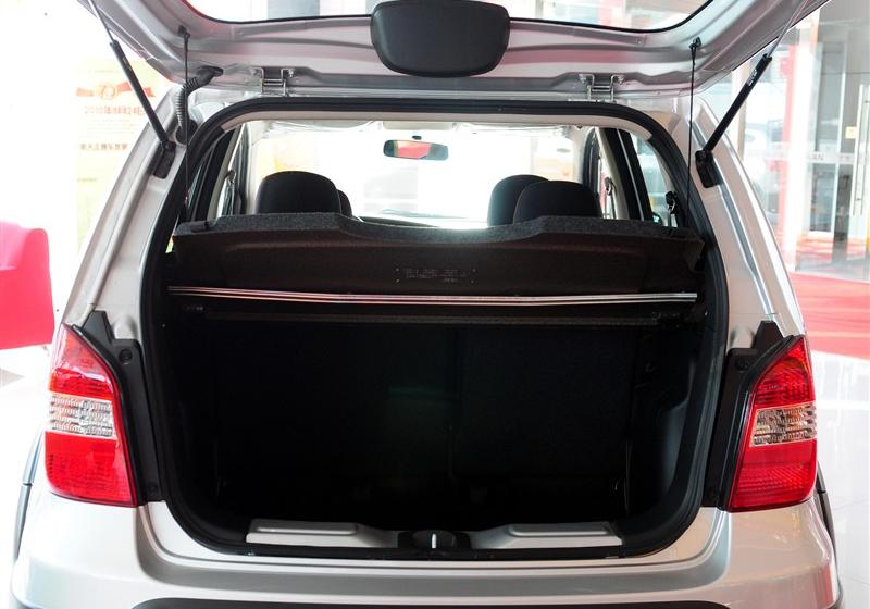 東風(fēng)日產(chǎn) 驪威 2010款 勁銳版1.6GX MT標(biāo)準(zhǔn)型