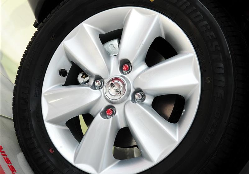 東風日產 驪威 2010款 勁銳版1.6GV AT智能型高配