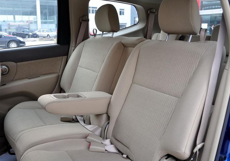 東風(fēng)日產(chǎn) 驪威 2010款 勁逸版 1.8XE MT標(biāo)準(zhǔn)型