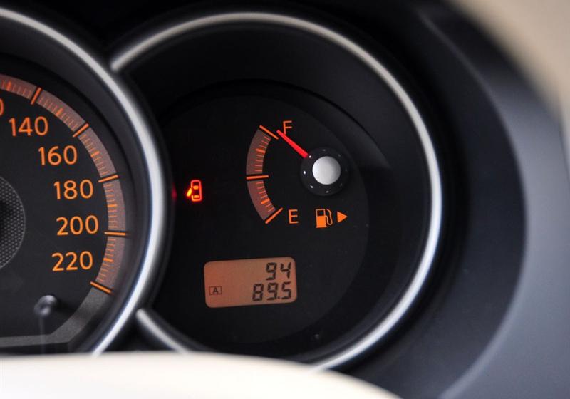 東風(fēng)日產(chǎn) 驪威 2010款 勁逸版 1.8XE MT標(biāo)準(zhǔn)型