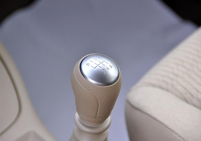 東風(fēng)日產(chǎn) 驪威 2010款 勁逸版 1.8XE MT標(biāo)準(zhǔn)型