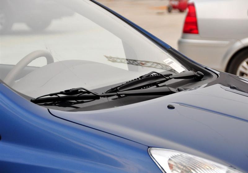 東風(fēng)日產(chǎn) 驪威 2010款 勁逸版 1.8XE MT標(biāo)準(zhǔn)型