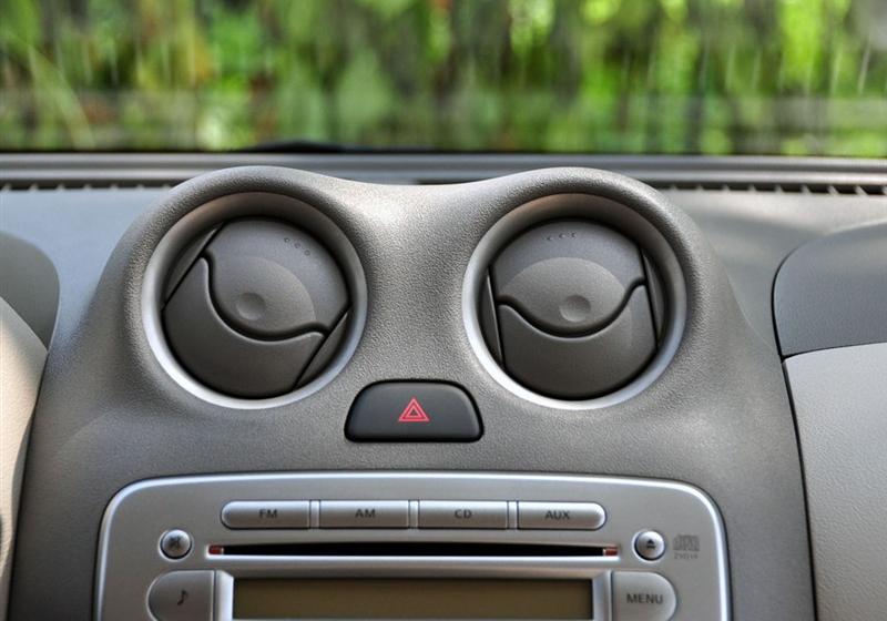 東風(fēng)日產(chǎn) 瑪馳 2010款 1.5XV AT易智版