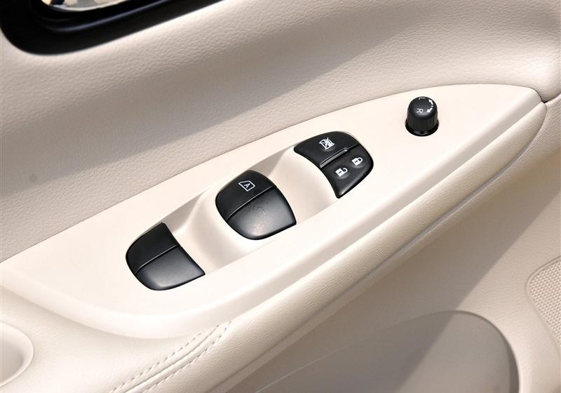 東風日產 騏達 2011款 1.6 CVT智能型