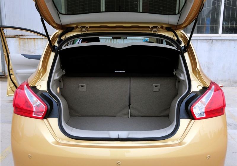 東風日產 騏達 2011款 1.6 CVT豪華型