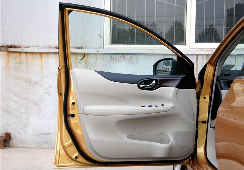 東風(fēng)日產(chǎn) 騏達(dá) 2011款 1.6 CVT豪華型