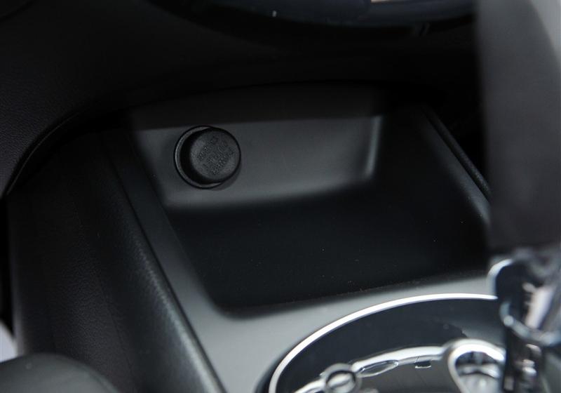 東風日產 騏達 2011款 1.6T M-CVT致酷版