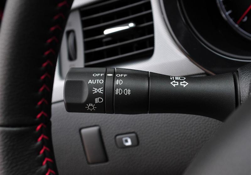 東風(fēng)日產(chǎn) 騏達(dá) 2011款 1.6T M-CVT致酷版