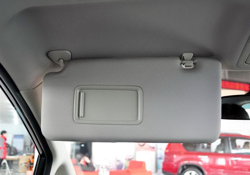 東風(fēng)日產(chǎn) 騏達(dá) 2008款 1.6 手動(dòng)時(shí)尚型