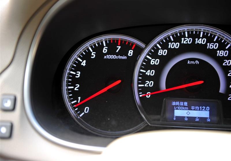 東風(fēng)日產(chǎn) 天籟 2011款 2.0L XL 舒適版