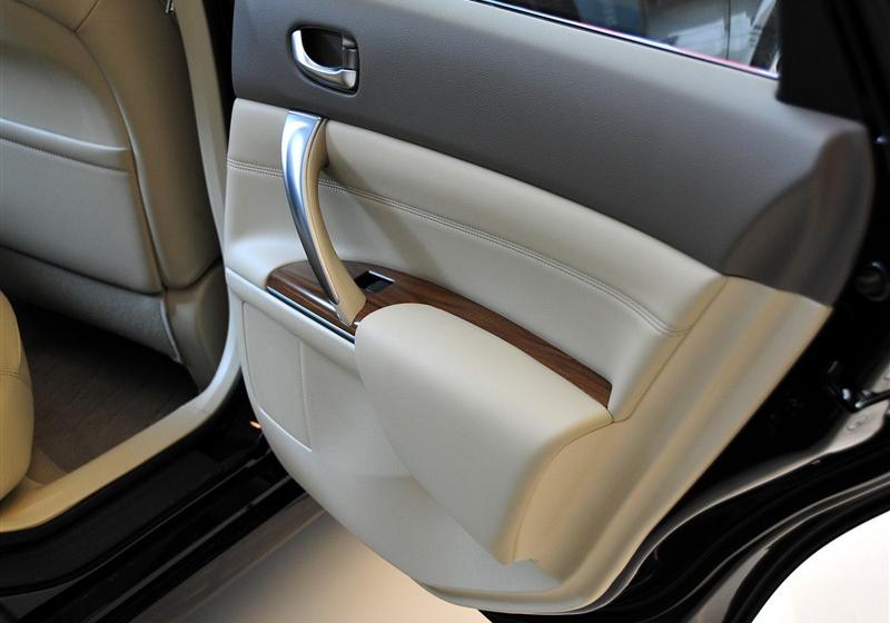 東風日產 天籟 2011款 2.0L XL榮耀版