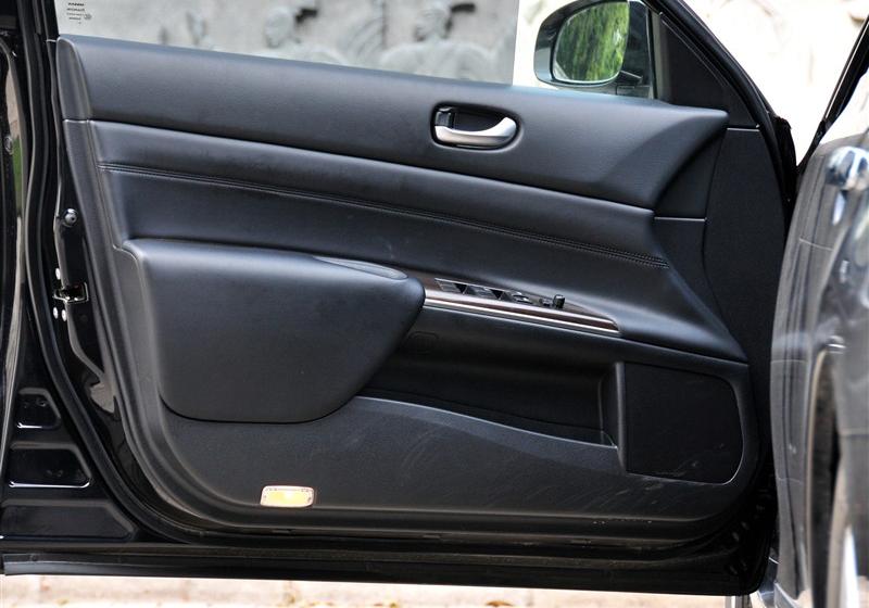 東風日產 天籟 2011款 公爵 2.5L XV 尊雅版