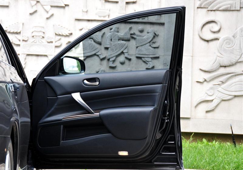 東風(fēng)日產(chǎn) 天籟 2011款 公爵 2.5L XV 尊雅版