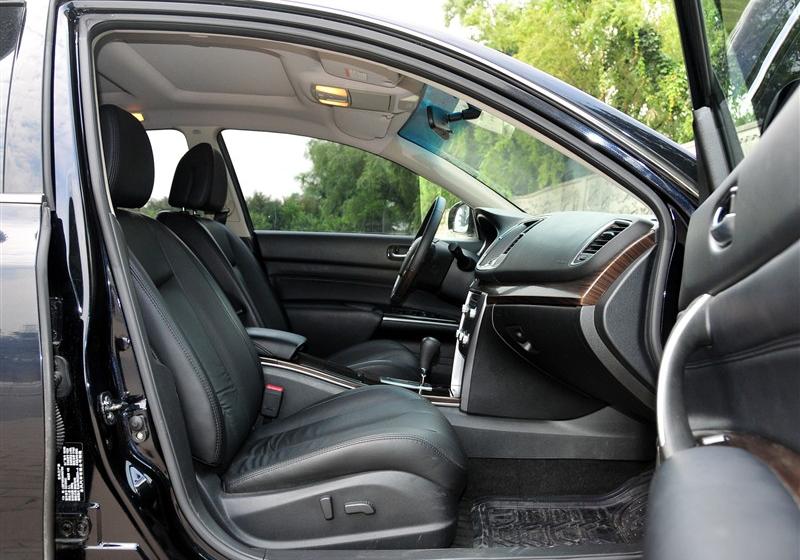 東風日產 天籟 2011款 公爵 2.5L XV 尊雅版