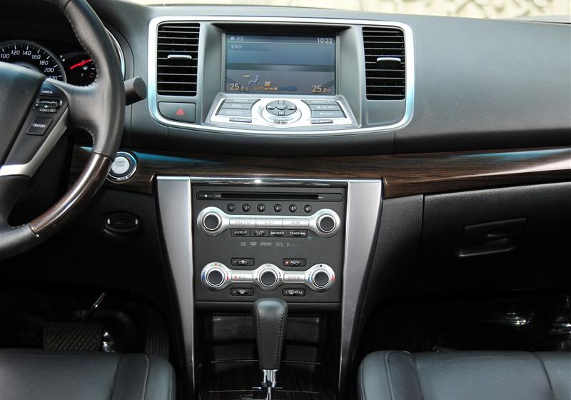 東風日產 天籟 2011款 公爵 2.5L XV 尊雅版