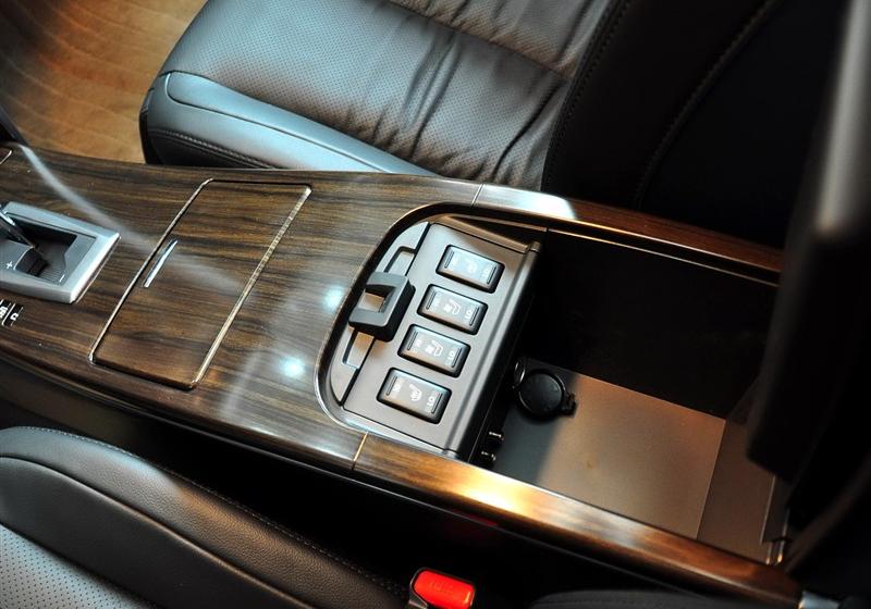 東風日產 天籟 2011款 公爵 2.5L XV VIP 尊尚版