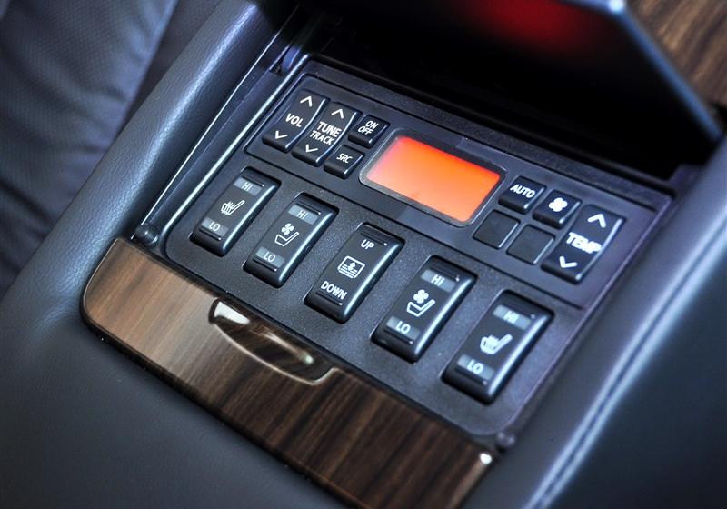 東風日產 天籟 2011款 公爵 2.5L XV VIP 尊尚版