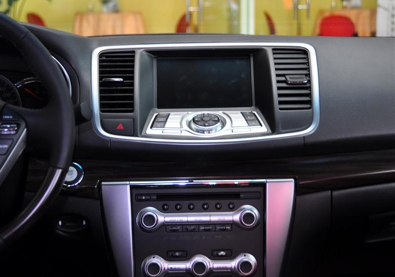 東風日產 天籟 2011款 公爵 2.5L XV VIP 尊尚版