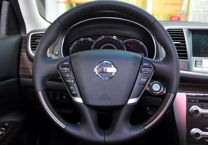 東風日產 天籟 2011款 公爵 2.5L XV VIP 尊尚版