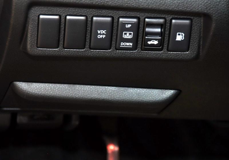 東風日產 天籟 2011款 公爵 2.5L XV VIP 尊尚版