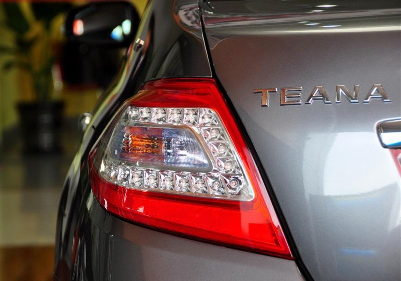 東風日產 天籟 2011款 公爵 2.5L XV VIP 尊尚版