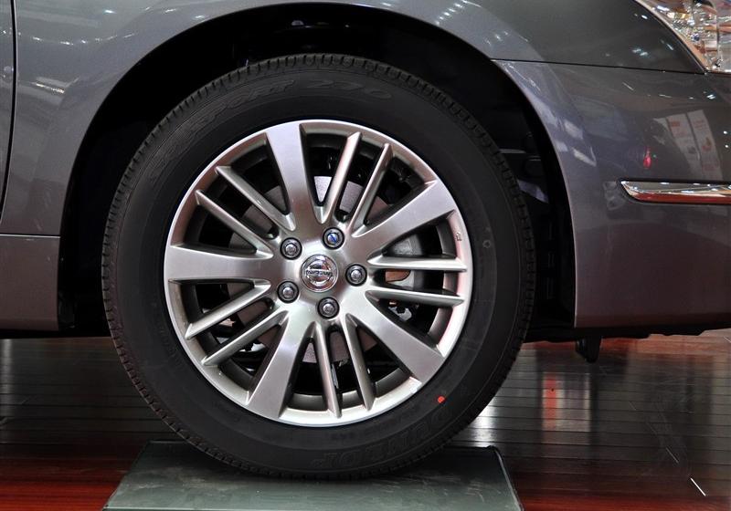 東風(fēng)日產(chǎn) 天籟 2011款 公爵 2.5L XV VIP 尊尚版