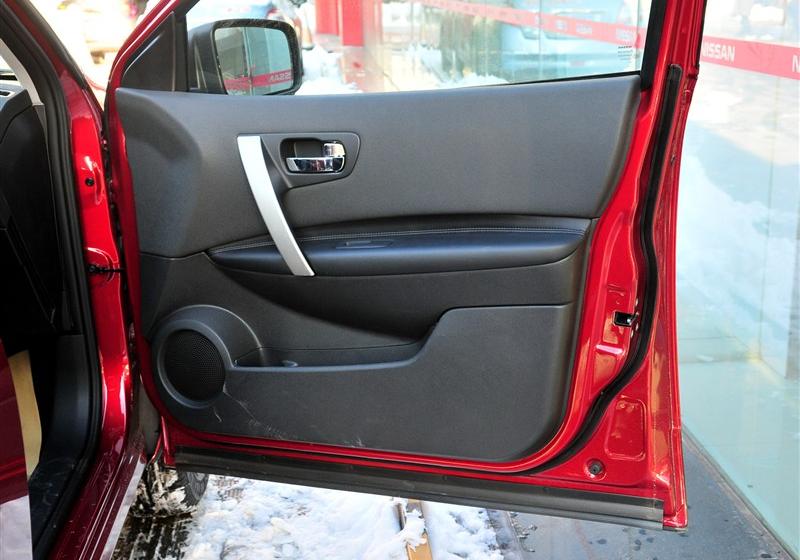 東風日產 逍客 2011款 2.0XV 雷 CVT 2WD