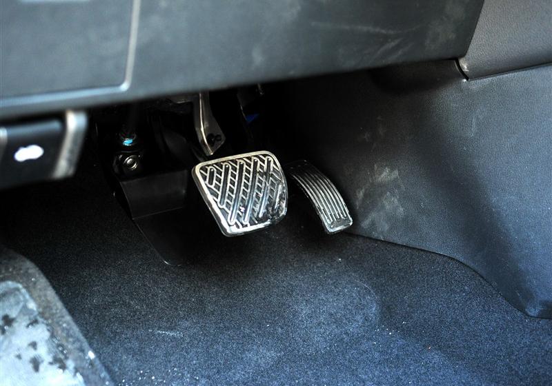 東風(fēng)日產(chǎn) 逍客 2011款 2.0XV 雷 CVT 2WD