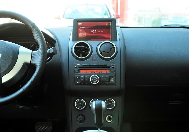 東風(fēng)日產(chǎn) 逍客 2011款 2.0XV 雷 CVT 2WD