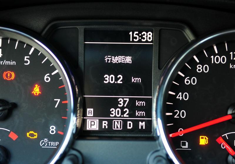 東風日產 逍客 2011款 2.0XV 雷 CVT 2WD