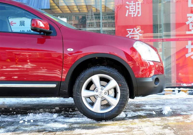 東風(fēng)日產(chǎn) 逍客 2011款 2.0XV 雷 CVT 2WD